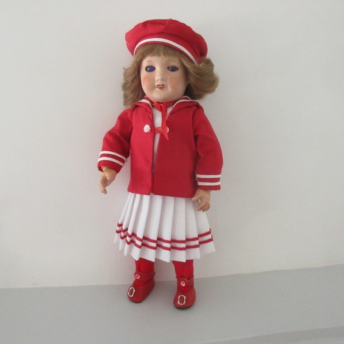 Petite poupée sfbj - poupée, la